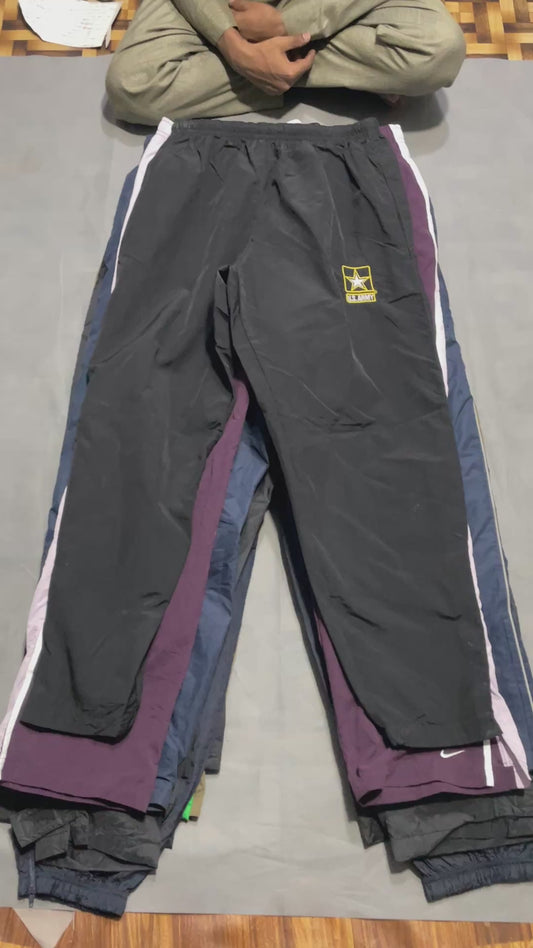 Vintage Track Pants – Mixed Brand Unisex | 19 Pieces | Sizes S–XXL