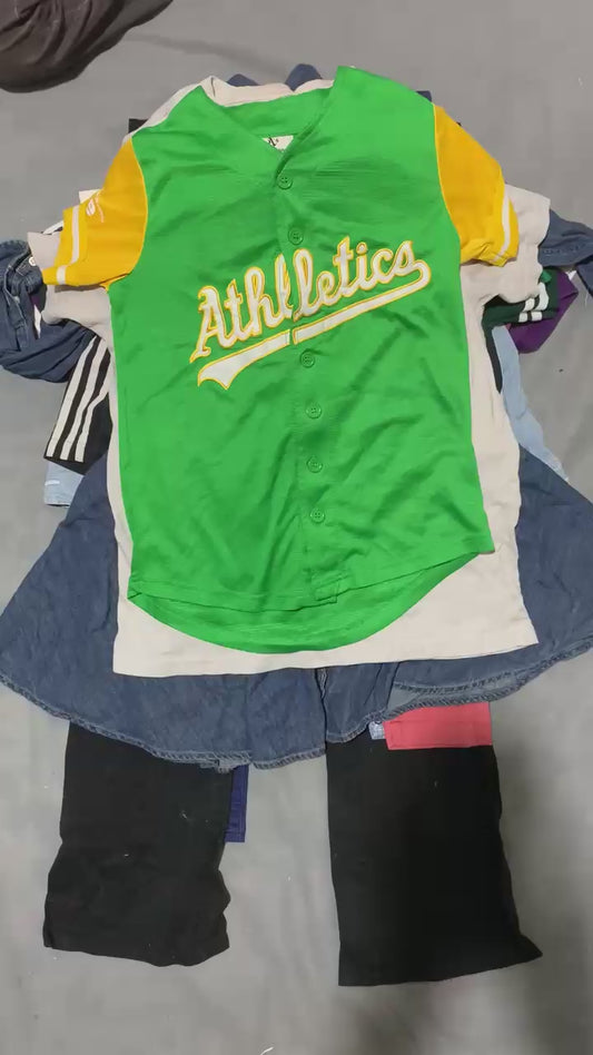 Mixed Branded Vintage Kids Bundle | 30, Pcs | Size 1 to 12 Years | Girls & Boys